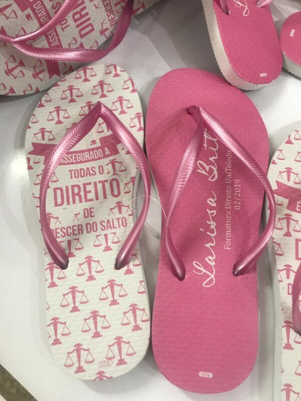Chinelo Borracha Similar Personalizado para Festas e Eventos Schinelo - Image 5