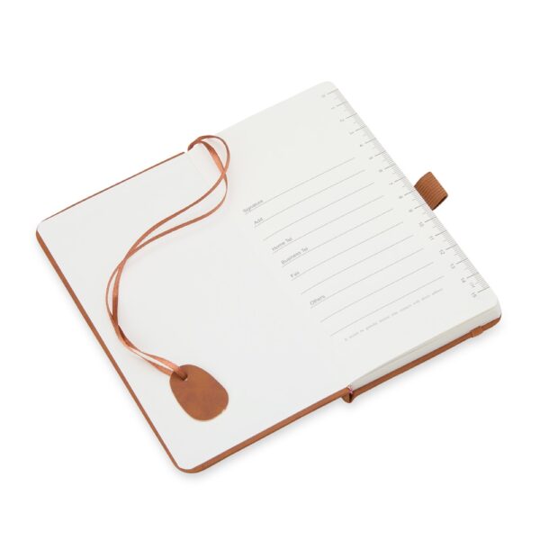Caderno Moleskine B6 Emborrachado com Fita e Porta Caneta S18180 - Image 6