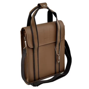 Estojo Porta Vinho para 2 garrafas e 1 taça em Couro com Alça de Mão e de Ombro Svinho