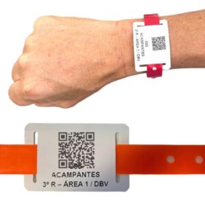 Pulseira para Eventos, Vinil e Minicards Plaquinha PEAD com Dados Variáveis e QR code Spulseira