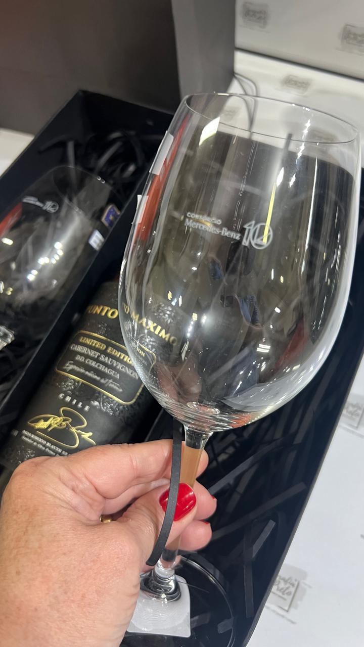 Kit Executivo Premium de Vinho 750ml e Taças de Cristal 580ml Gravadas a Laser com Caixa Cartonada Box Skitvinhopremium - Imagem 3