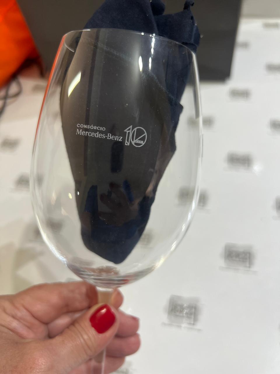 Kit Executivo Premium de Vinho 750ml e Taças de Cristal 580ml Gravadas a Laser com Caixa Cartonada Box Skitvinhopremium - Imagem 7