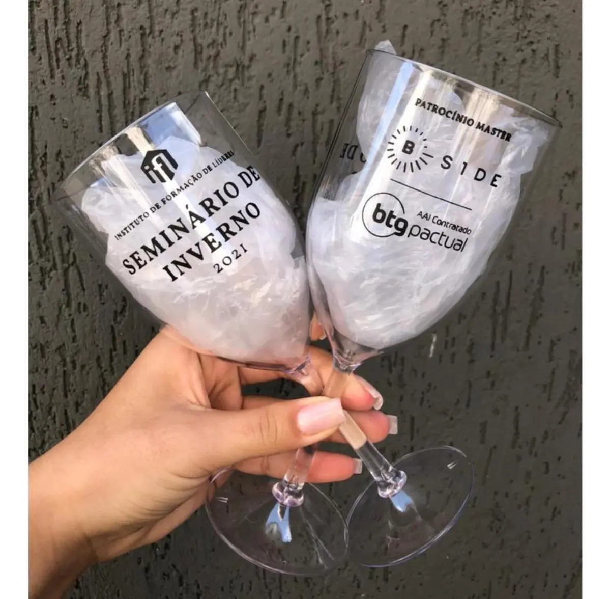 Taças de Vinho Acrílico Premium Transparente 330ml e 420ml Staça - Imagem 6